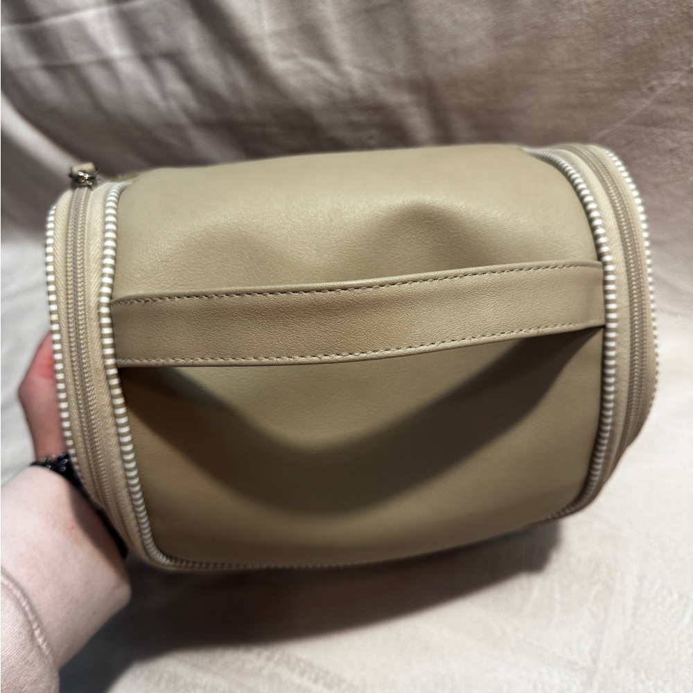 Tender Love + Carry Makeup Bag - Picture 4 of 16